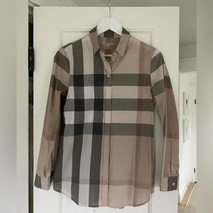 Burberry Button Down Size XS/TP